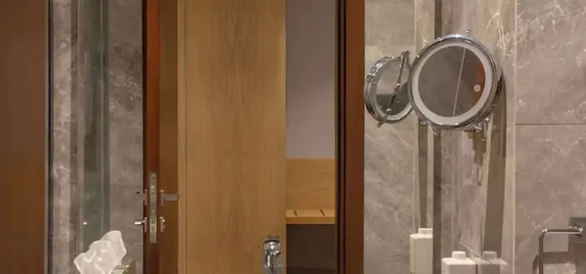 Radisson Hotel Madinah image